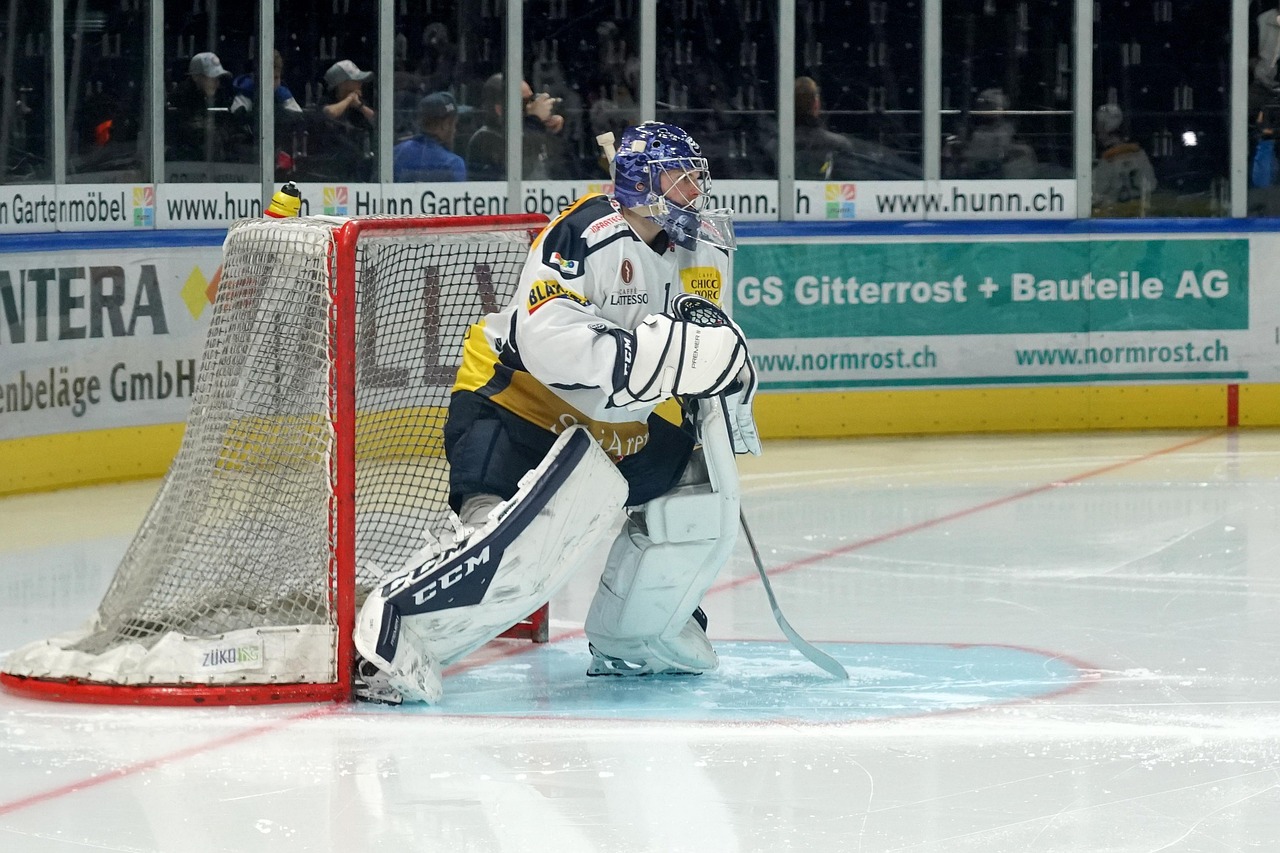 WX老号发卡网：详情下载教程质检app